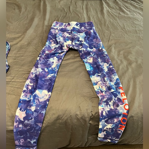 Used High Waist Peloton Legging - Picture 4 of 7